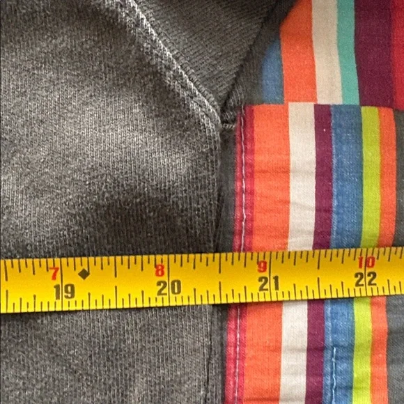 Nike Olive Green Embroidered Swoosh Short Sleeve Tee small loose fit nwt - Picture 11 of 13